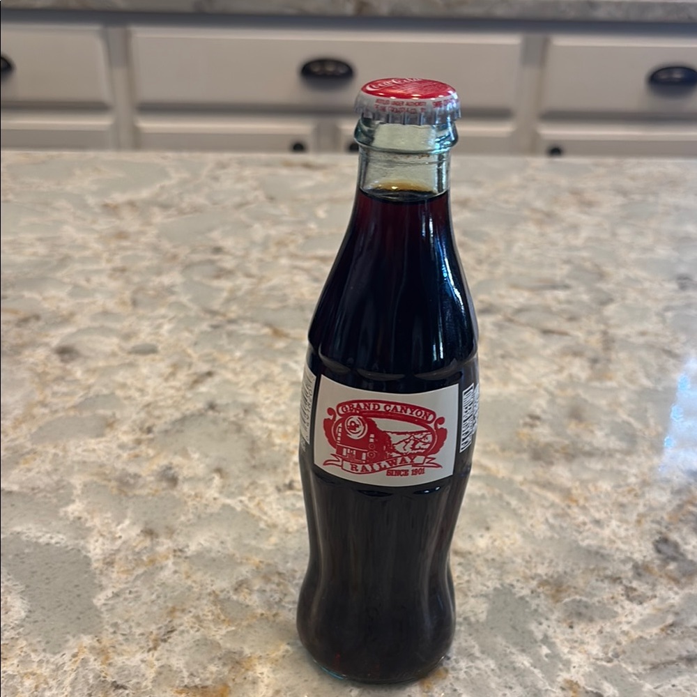 Coca-Cola Vintage Glass 8oz Bottle. 1993 Grand Canyon Railway Est. 1901, full.